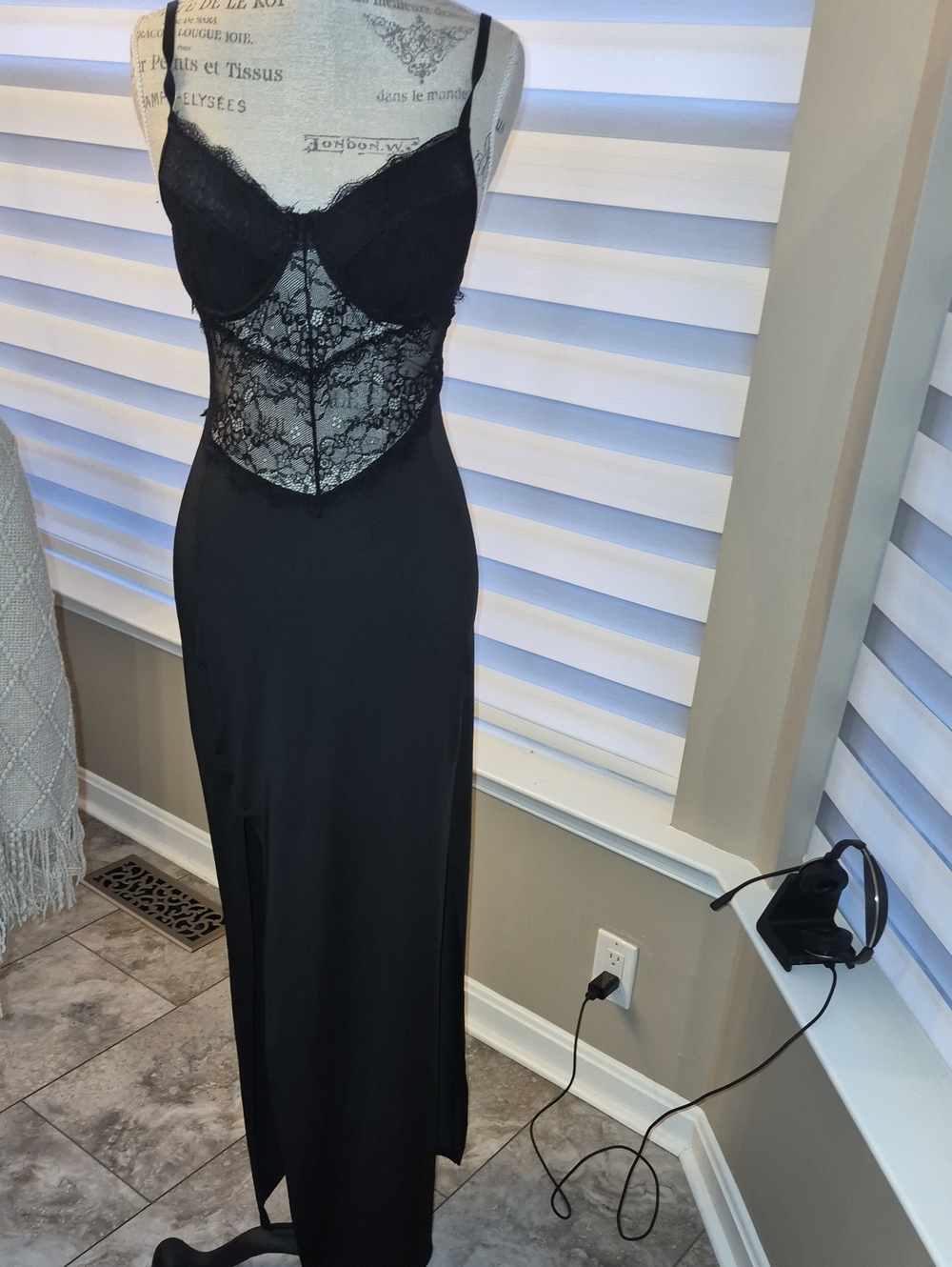 SEXY ADJUSTABLE STRAP LACE BODICE DOUBLE SPLIT SLIP DRESS EUC